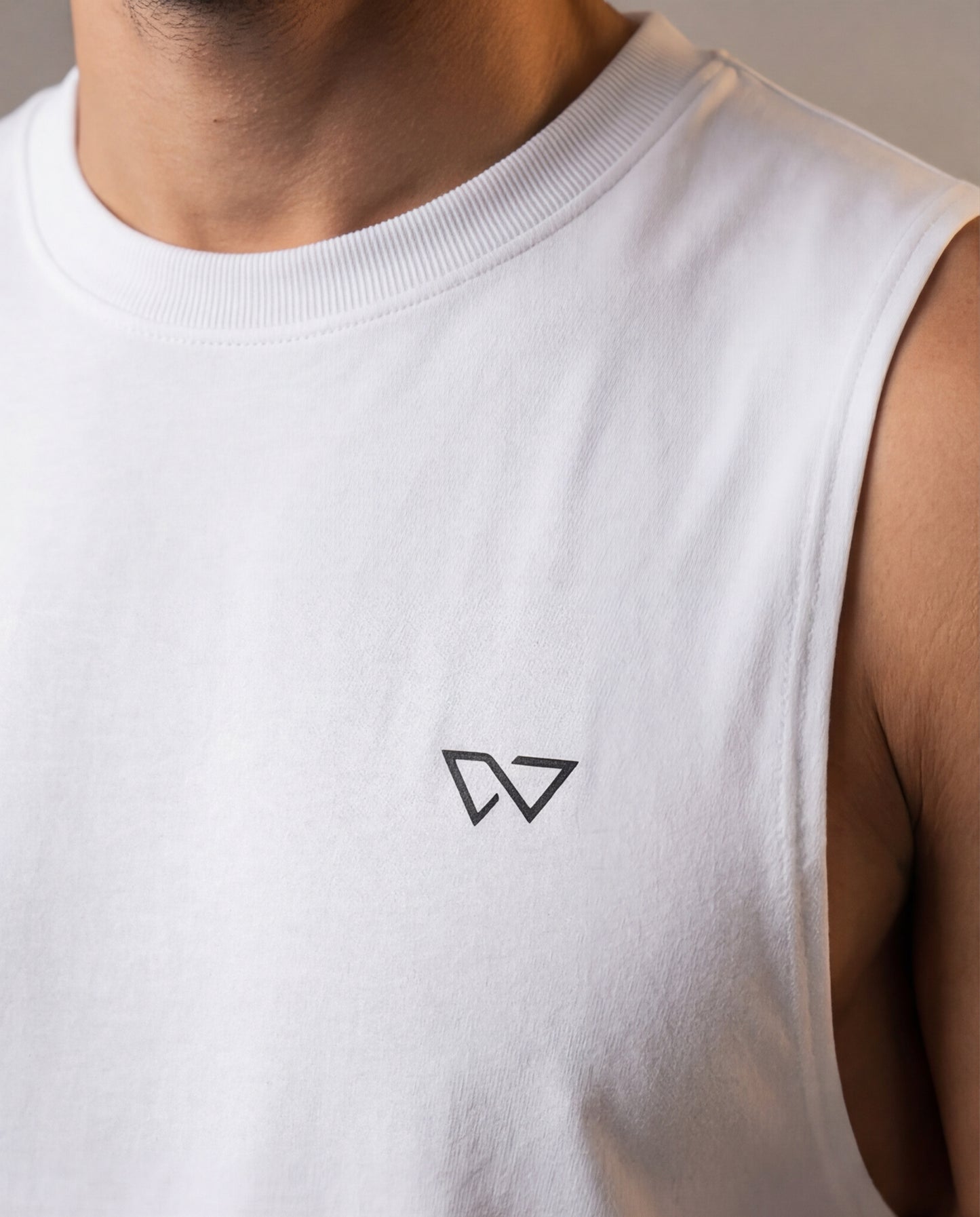 Edge Tank, White β sleeveless edge training tank, eucalyptus fibre activewear by WEARTH India Edge Tank, White β sleeveless edge training tank, eucalyptus fibre activewear by WEARTH India