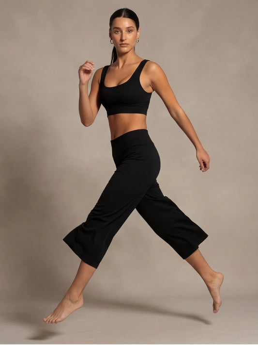 PDP:Black — WEARTH The Studio Crop — Black — PDP Hero — Eucalyptus Fibre