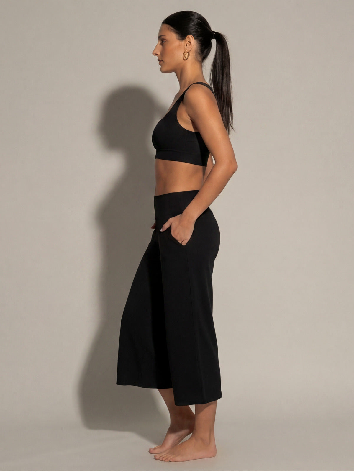 WEARTH The Studio Crop — Black — Wide Leg Silhouette — Plant-Based Activewear